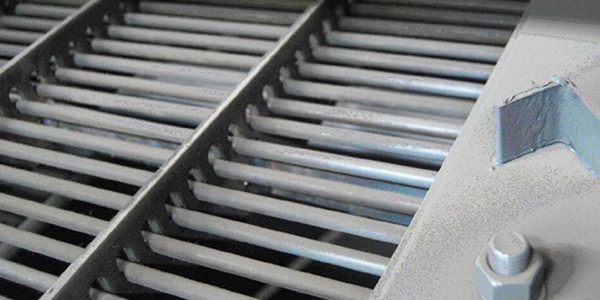 自传形成离心力