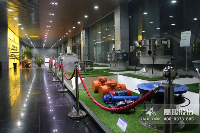 草莓视频下载网址展厅8