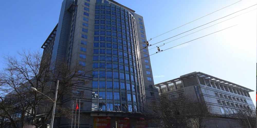 北矿磁材科技用草莓视频下载网址气流筛解决磁性材料的精度、细度及环境污染问题